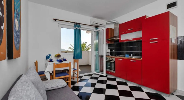 Apartments Vele, Buchen Sie Ferienwohnung Hotels in Gespanschaft Split-Dalmatien mit Pool, Schwimmbad