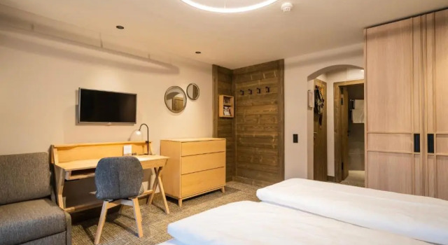 Номер Comfort Hotel OTP Birkenhof