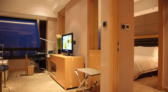 Двухместный люкс Deluxe Отель Shanghai Hongqiao Airport Boyue Hotel – AirChina