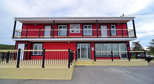 Mon Coin de Pays, Book Hotel Hoteller i Manicouagan med parkering, Parkering
