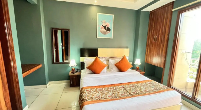 Qotel Hotel Church House Rohini Sector 15