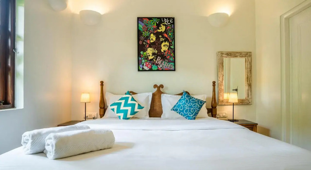 OV4 - 4BHK Villa near Baga, Private Pool, Rezerwuj Willa Hotele w North Goa z parkingiem, Parking