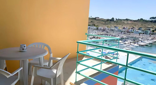 Апартаменты Marina View 1 Bedroom Apartment w Swimming Pool