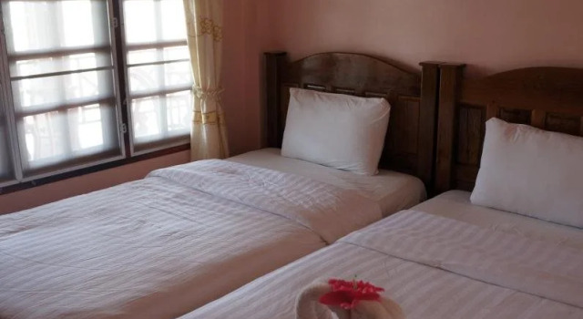 Bann Lamoonaoonkhong Hotel, Varaa Hotelli Hotellit North-Eastern Thailand pysäköinnillä, Pysäköinti