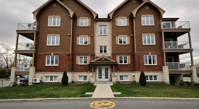 NOUVEAU Condo 4 et demi Vaudreuil-Dorion, Book Lejlighed Vaudreuil-Dorion Suroit