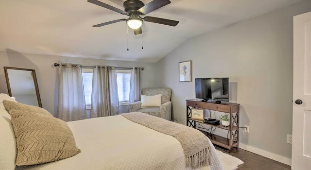 Коттедж Stylish Pine Plains Home Near Parks & Hiking!