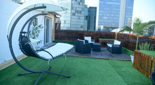 Апартаменты Rooftop Apartment Overlooking Rothschild