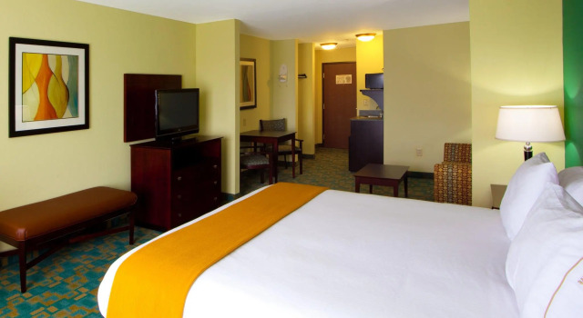 Двухместный номер Standard Holiday Inn Express Hotel & Suites Thornburg-S. Fredericksburg by IHG