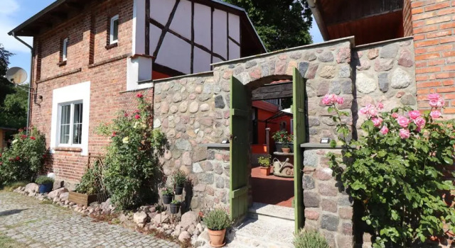 Ferienhaus geStRanDeT, Забронировать Отель Затов Мекленбург-Померания