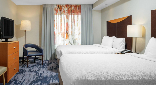 Четырёхместный номер Standard Fairfield Inn & Suites by Marriott Paducah