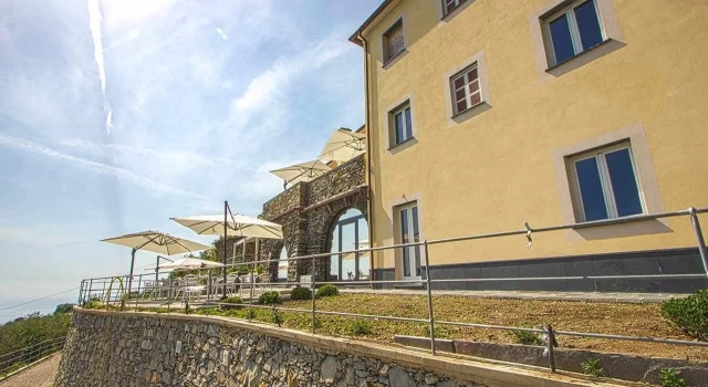 Oltremare Guest House