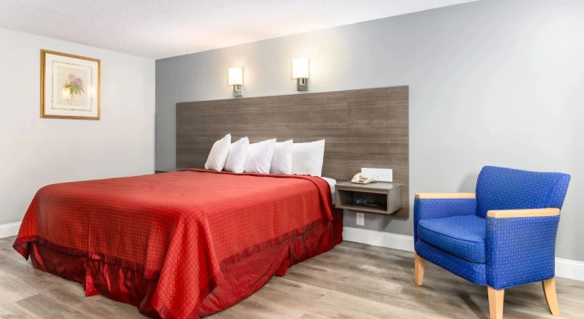 Номер Deluxe Captains Quarters Motel & Conference Center