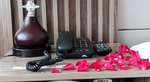 Кровать в общем номере ABAY Hotel