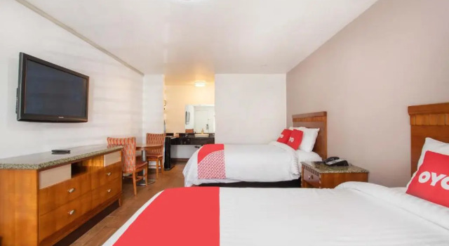 Четырёхместный номер Standard Hotel Palmdale - Antelope Valley