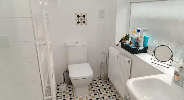 House - Sleeps 5 - Ensuite Bedrooms, Забронировать Отель Кемберли Суррей