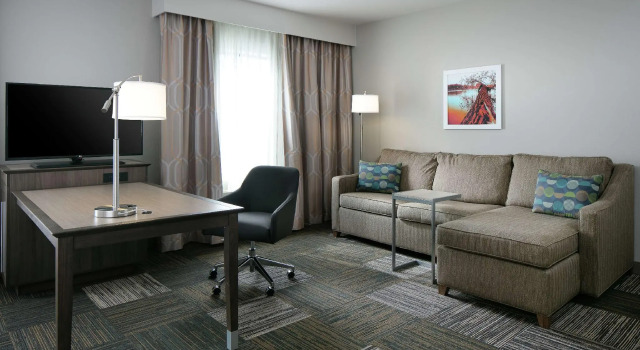 Четырёхместная студия Hampton Inn & Suites Minooka