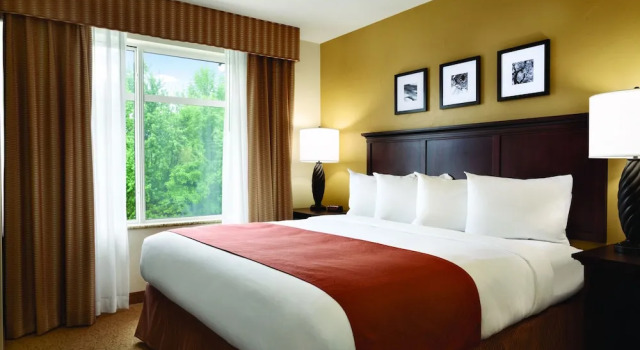 Люкс Spark by Hilton California Lexington Park