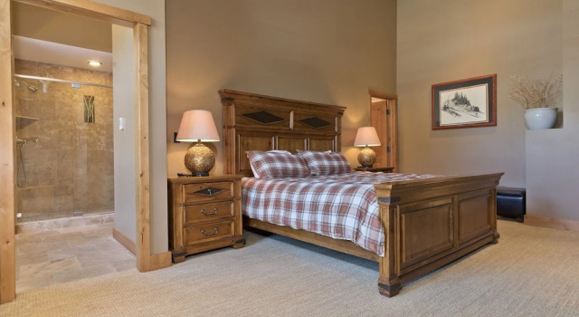 Коттедж Stonegate #5 5 Bedroom Home by RedAwning