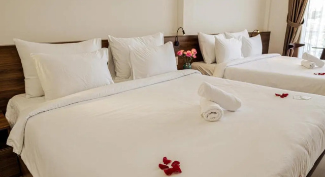 Семейный номер Standard с балконом Bông Villa Hotel & Apartment