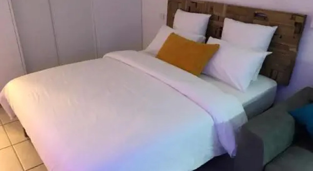 Studio Damquin, Varaa Huoneisto Hotellit Grande-Terre uima-altaalla, Uima-allas