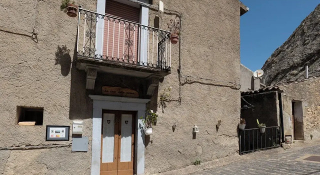 Casa Della Nonna, Varaa Huoneisto Sperlinga Sisilia