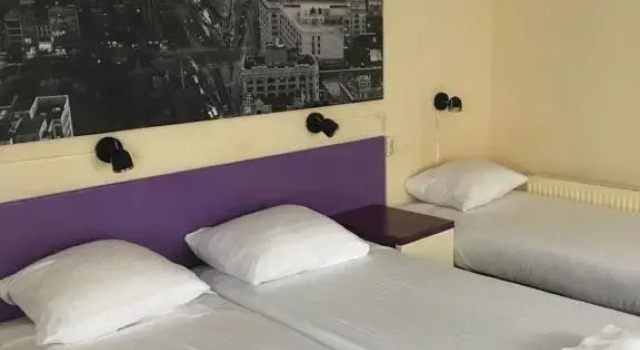Четырёхместный номер Standard Hotel De Weyman