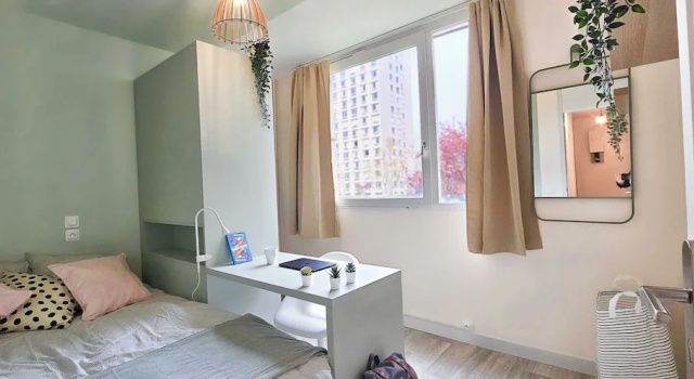 Cozy Room in a Friendly Shared Flat - Lyon 8th, Prenota Appartamento Lione Rodano