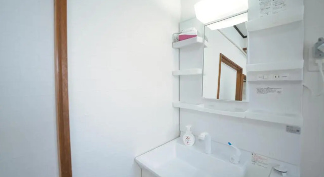 Коттедж с 3 комнатами Furano Ski House