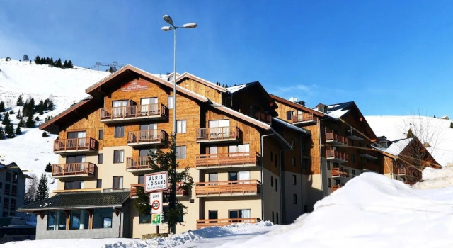 Chalet in Auris-en-oisans With Balcony Views, Забронировать Шале Ори Oisans