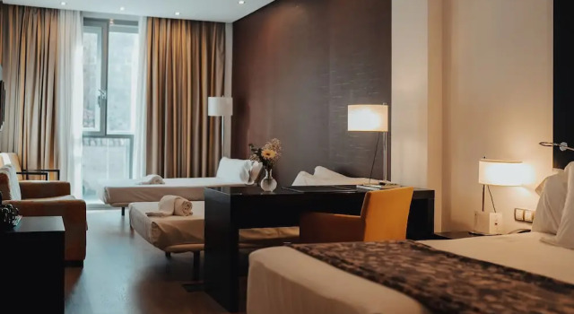 Семейный номер Standard Отель Gran Hotel Don Manuel