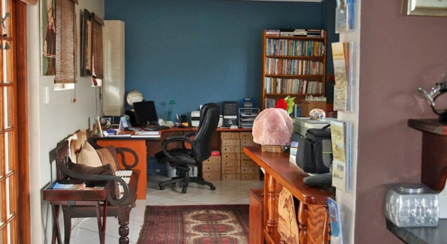 "room in Guest Room - Room for 3 Guests - Amarachi Guesthouse in Swakopmund Namibia - Beach in 500m", Rezerwuj Pensjonat Pensjonaty w Swakopmund, Pensjonat