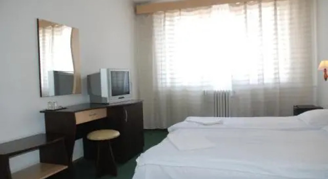 Hotel Merkur, Varaa Hotelli Miercurea-Ciuc 