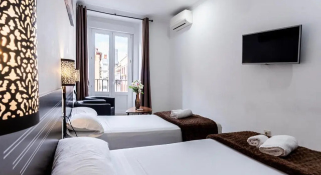 Двухместный номер Standard с видом на город Hostal Rincón de Sol - Centro Madrid - Self Checkin