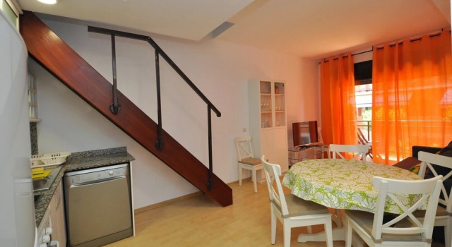 Apartamento Drim Lloretholiday, Varaa Huoneisto Hotellit Costa Brava uima-altaalla, Uima-allas