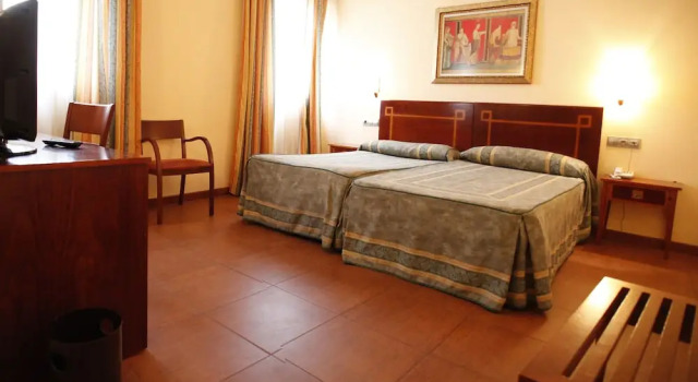 Трёхместный номер Standard Hotel MM Antequera