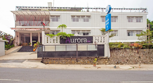 OYO 3876 The Aurora Inn Lembang