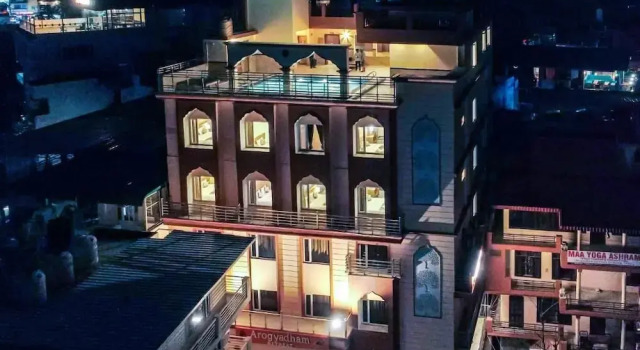 Arogyadham Wellness Retreat, Book Hotel Billige hoteller i Rishikesh