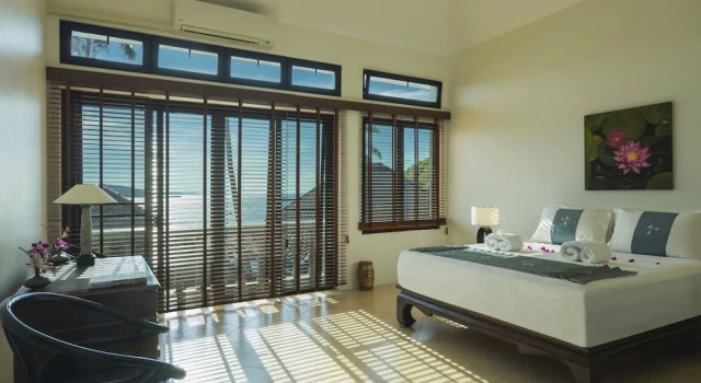 Beach Front Luxury Villa Hai Leng