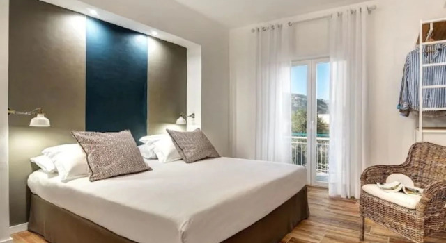Sorrento Lux Suites - Blue