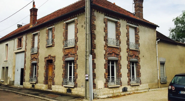 La Grande Cour, Забронировать Отель Вилье-Су-Грес Иль-де-Франс