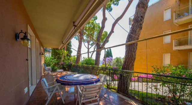 Elegante appartamento di 200 mq con vista a Sanremo