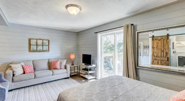Cottages at Fair Haven Cove, Boek Vakantiehuis Hotels in Missouri met zwembad, Zwembad