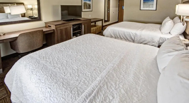 Четырёхместный номер Standard Hampton Inn Salt Lake City-Layton