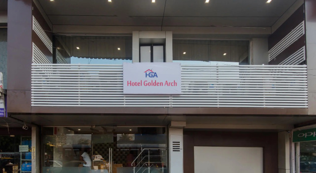 OYO 14056 Golden Arch
