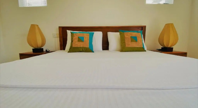 Srimadis Villa near Airport / Negombo, Забронировать Вилла Бизнес-отели Западной провинции, 4* 5*