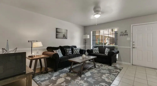 New! Luxury Apartment Just 3min Away From Porretto Beach!
