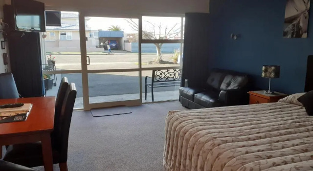 Двухместные апартаменты Executive c 1 комнатой AAA Thames Court Motel
