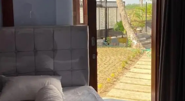 Linobi Homestay, Book Hotel Hoteller i Tanak Awu med parkering, Parkering