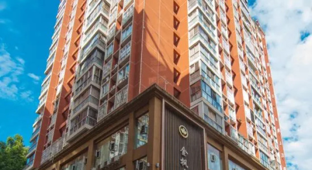 Jinfeng Mingren Hotel, Rezerwuj Hotel Hotele w Bazhong z parkingiem, Parking