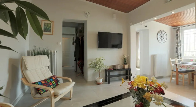 Splendid Views from a Cozy Cottage with a Garden Terrace, Забронировать Дом для отпуска Виллы Афины, рядом с Музей Эл. Венизелоса, Вилла